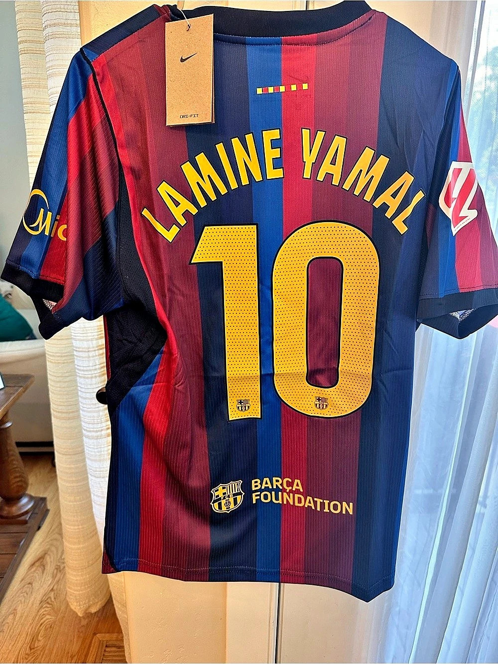 2026/27 Barcelona Home Jersey Lamine Yamal #10 Size Small